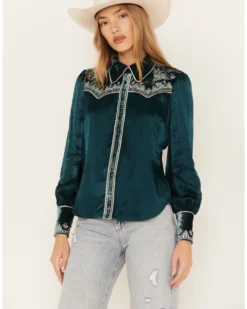 Shyanne Women's Embellished Velvet Long Sleeve Button-Down Western Shirt 7 Shyanne Women's Embellished Velvet Long Sleeve Button-Down Western Shirt -Shyanne Store 2000380648 443 P2