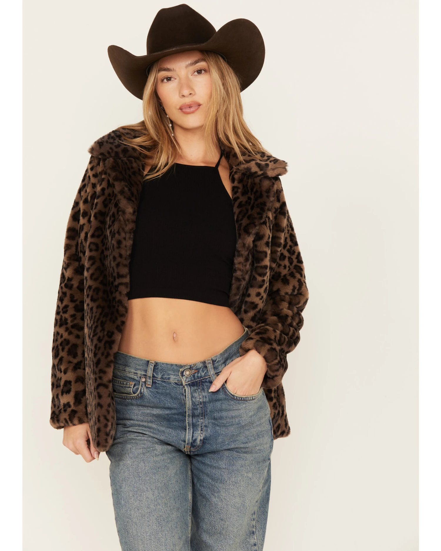Shyanne Women's Leopard Print Faux Fur Coat 2 Shyanne Women's Leopard Print Faux Fur Coat - Image 2