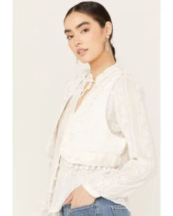 Shyanne Women's Tassel Decorated Cropped Vest