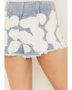 Shyanne Women's Light Wash High Rise Pull On Shorts