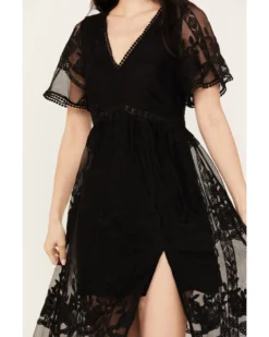 Shyanne Women's Floral Lace Split Leg Maxi Dress -Shyanne Store 2000389088 001 P3